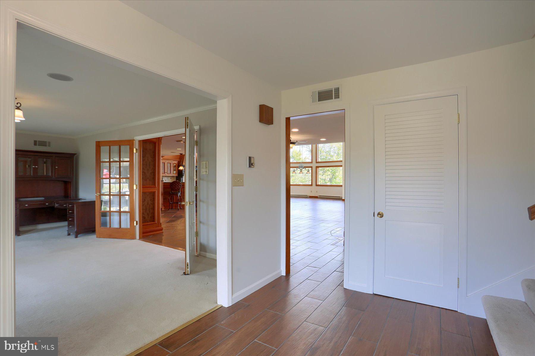 NOLL MANOR - Residential