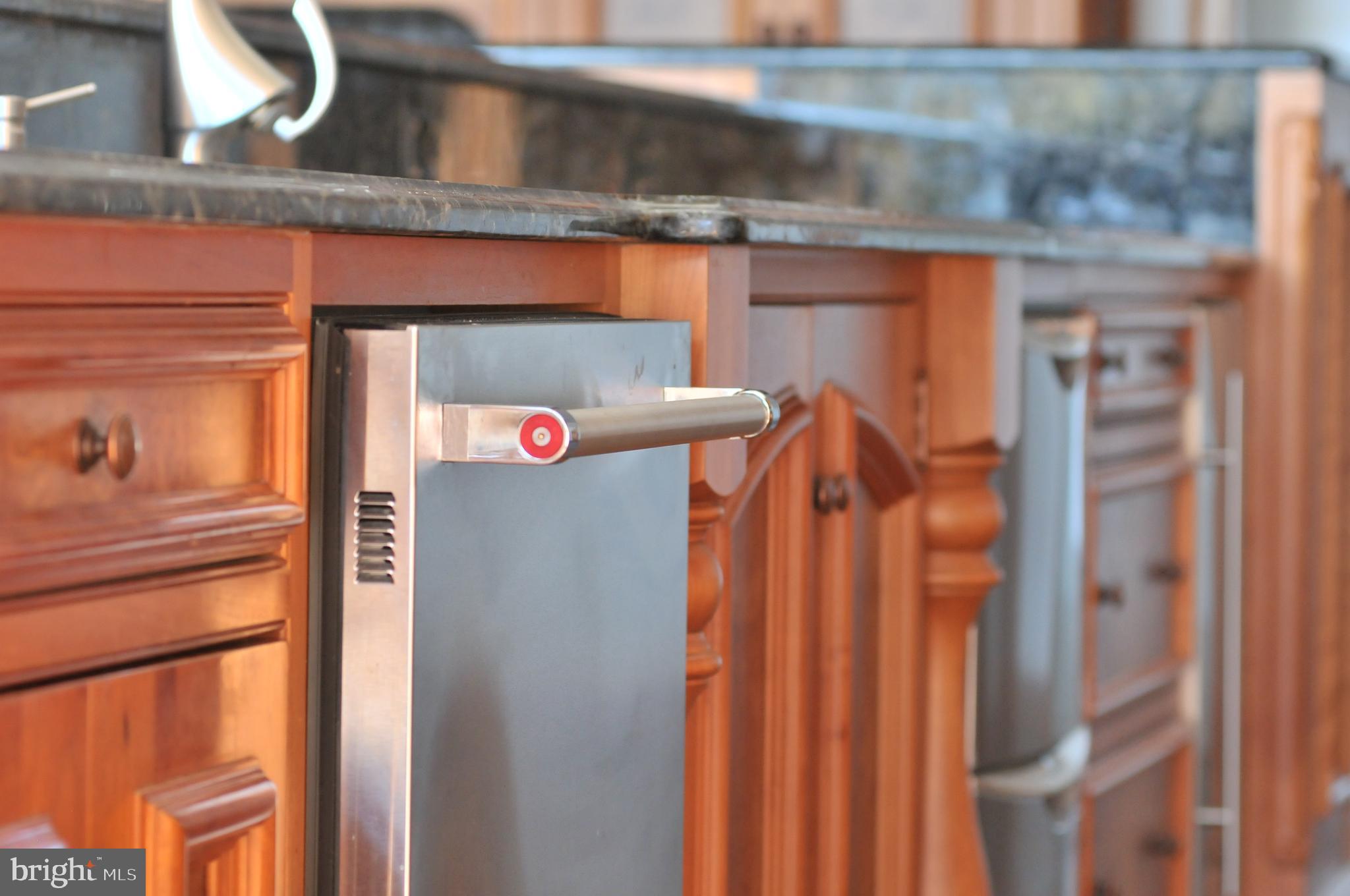 NOLL MANOR - Residential