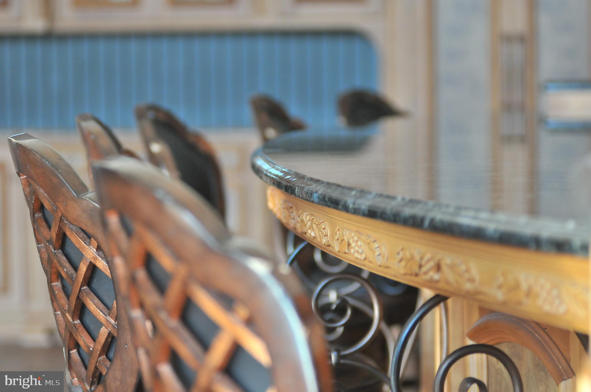 NOLL MANOR - Residential