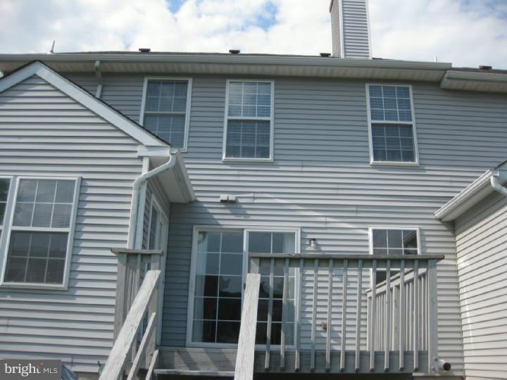 MONTGOMERY GREENE - Residential Lease