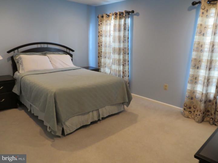 MONTGOMERY GREENE - Residential Lease