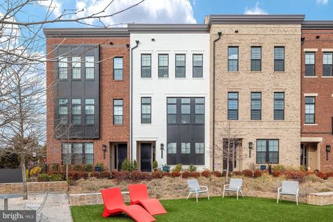 1741 MCKENNA POINT DRIVE 2701 MCLEAN VA 22102
