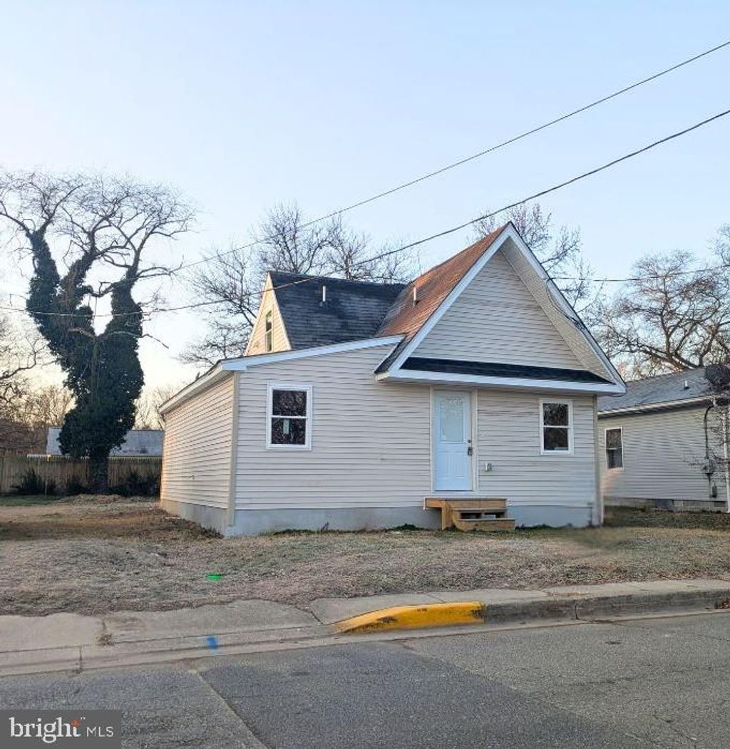 Photo of 621 Center Street, LAUREL, DE 19956 (MLS # DESU2102744)