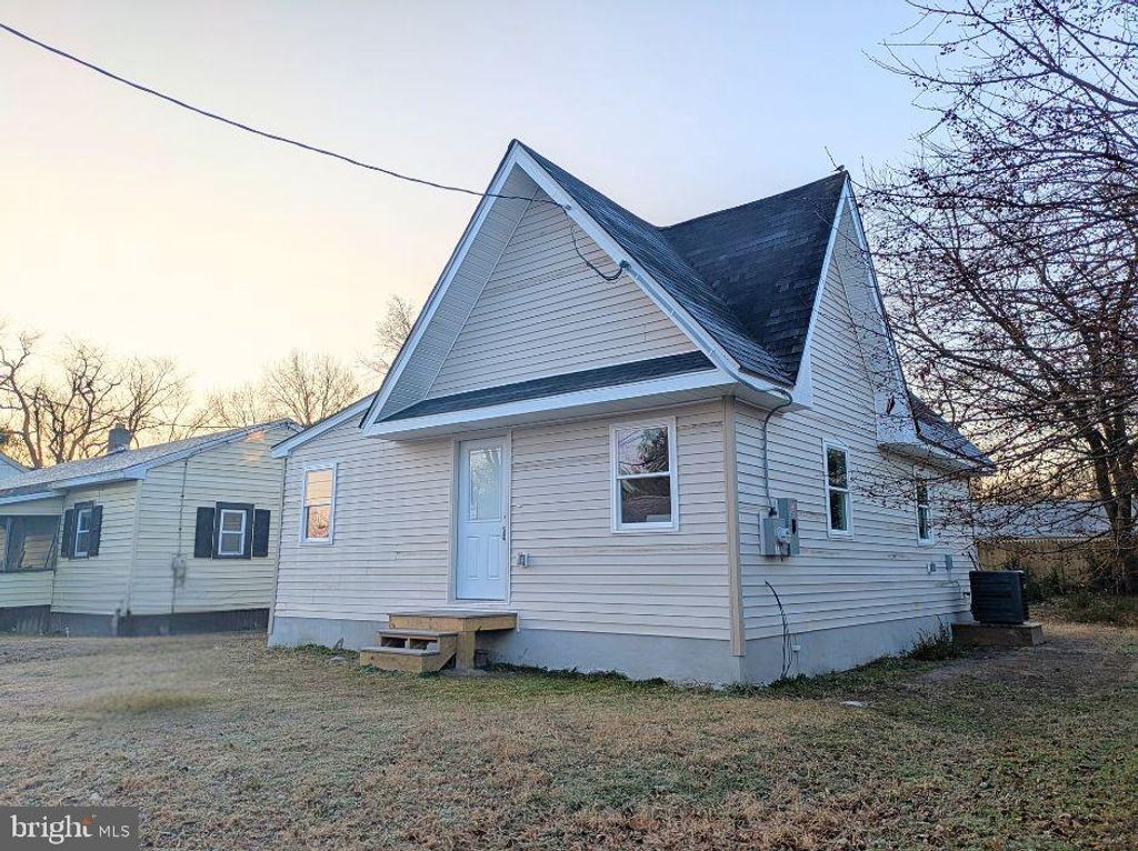 Photo of 621 Center Street, LAUREL, DE 19956 (MLS # DESU2102744)