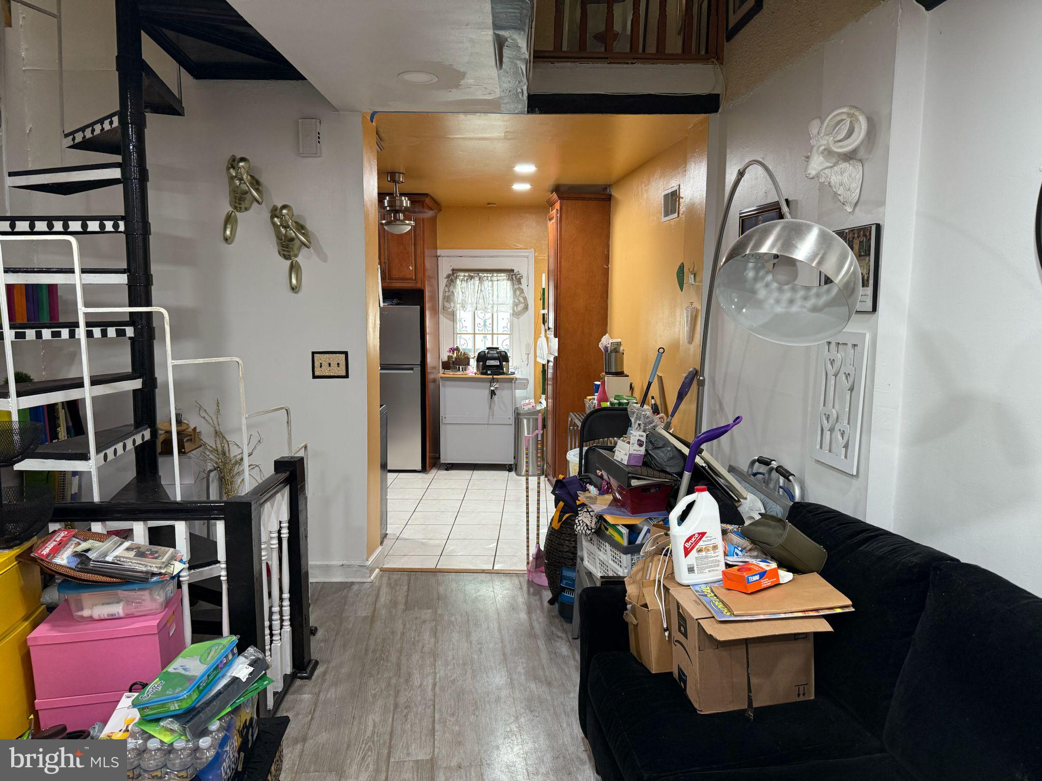 526 MONTROSE STREET