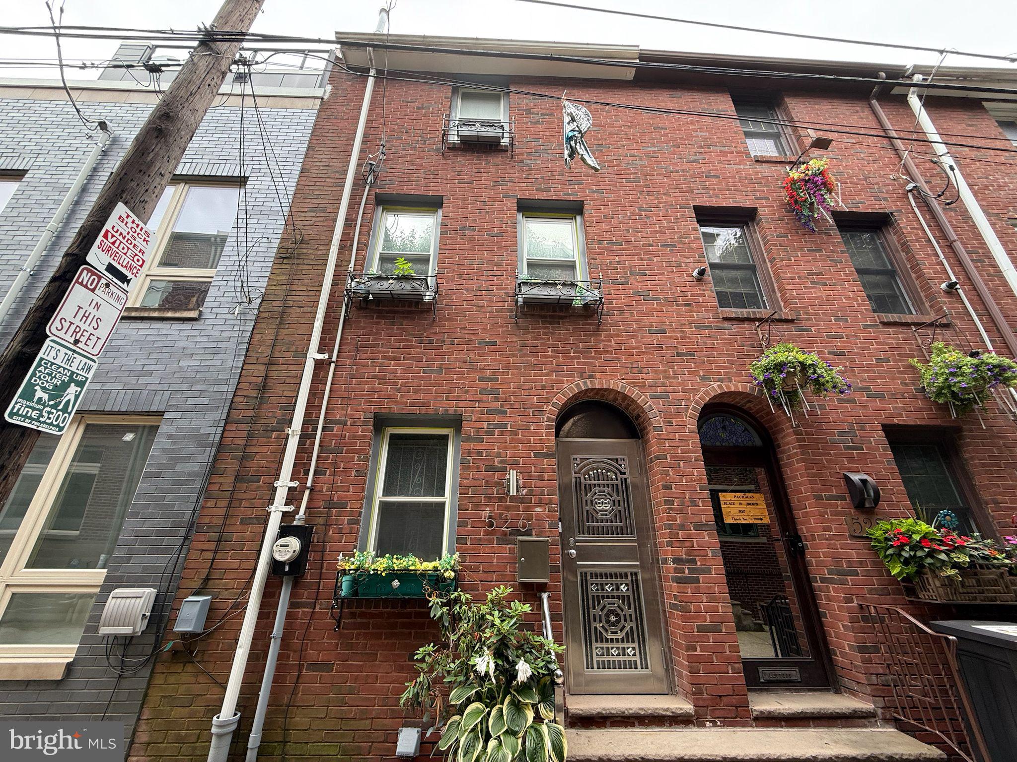 526 MONTROSE STREET