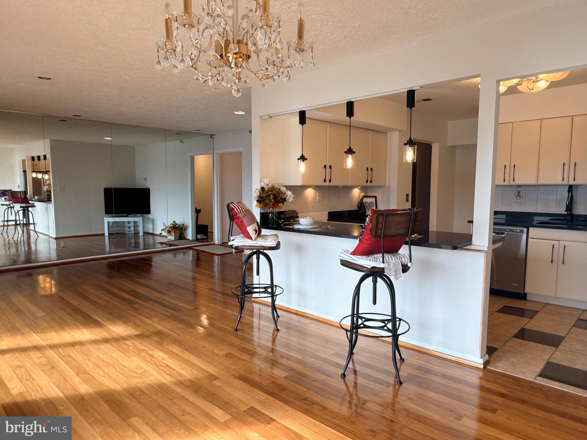 532 RIVIERA DRIVE 532-B