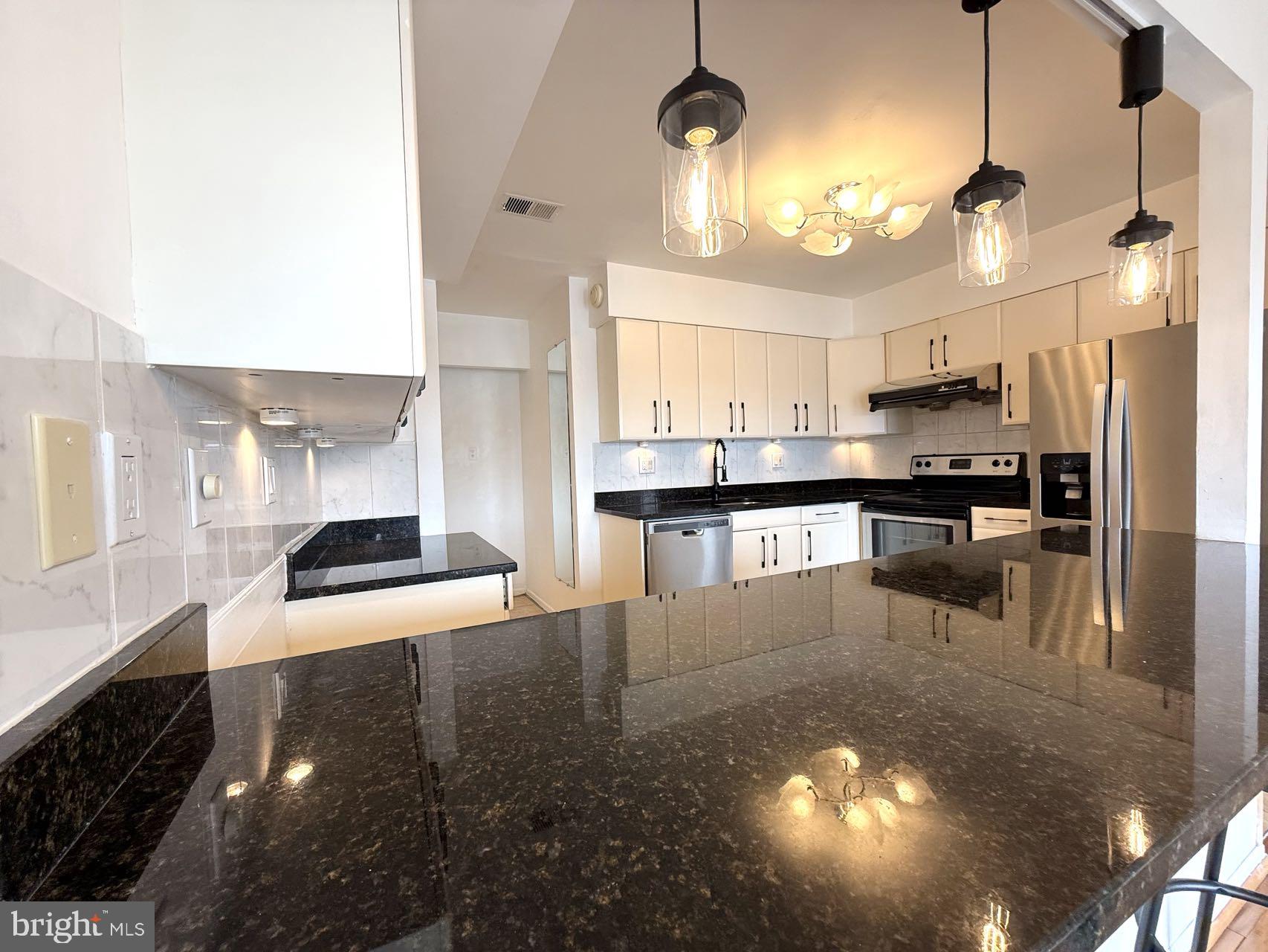 GUNPOWDER COVE - Residential