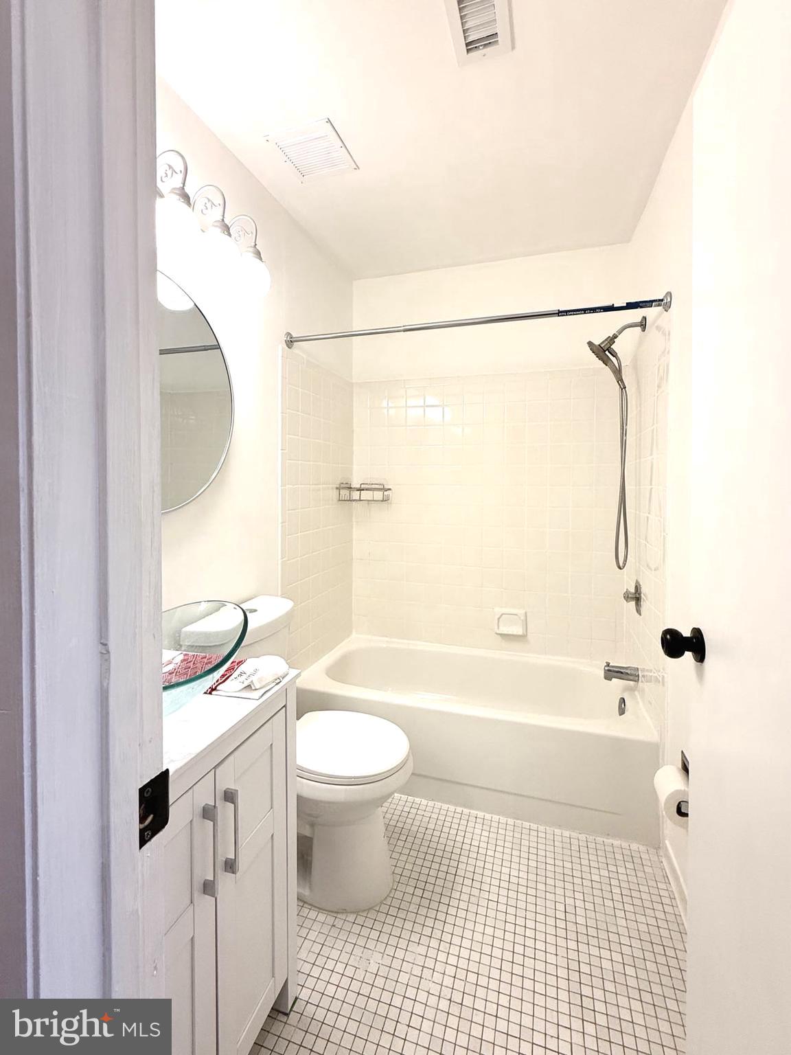 GUNPOWDER COVE - Residential