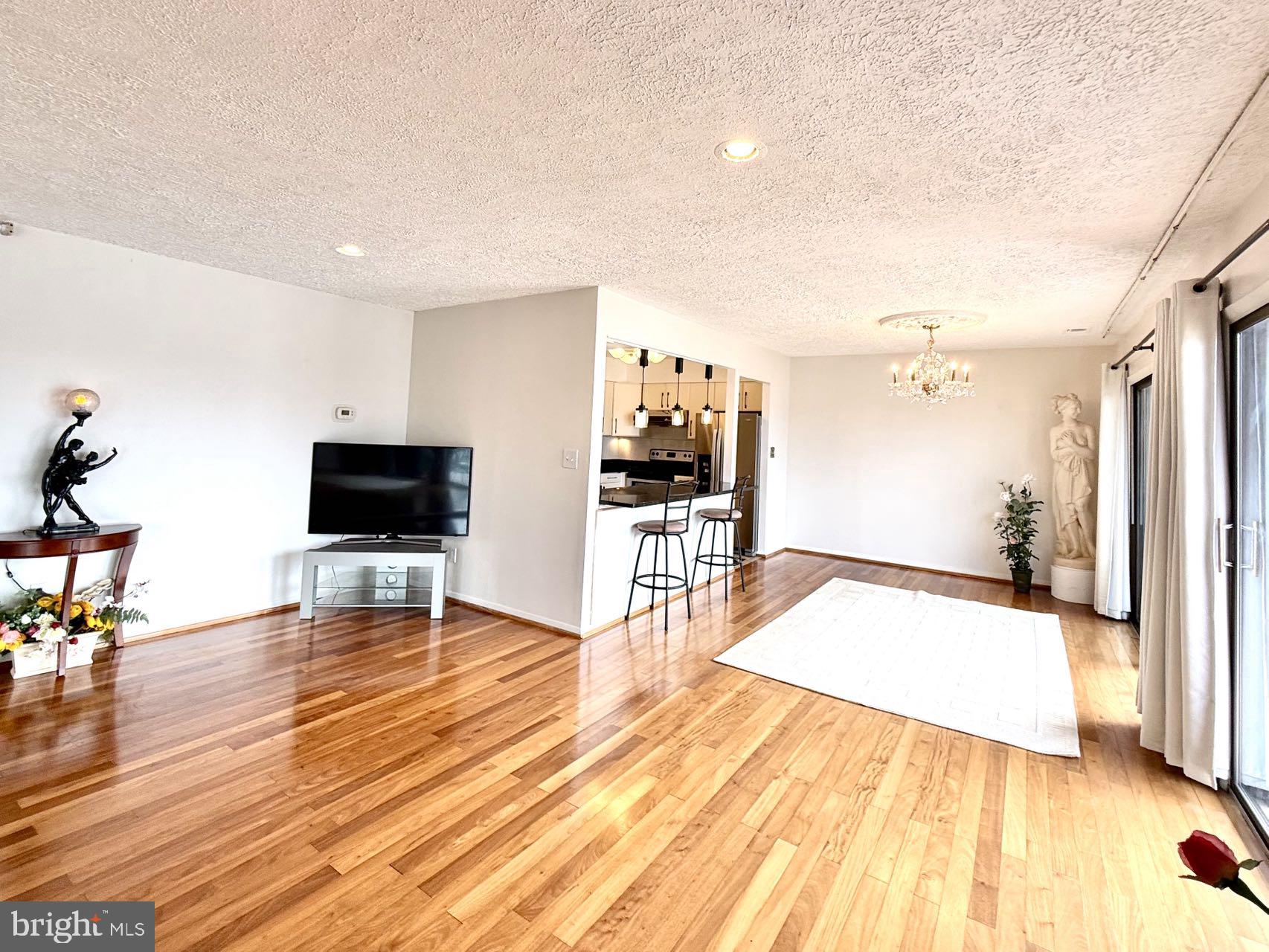 GUNPOWDER COVE - Residential