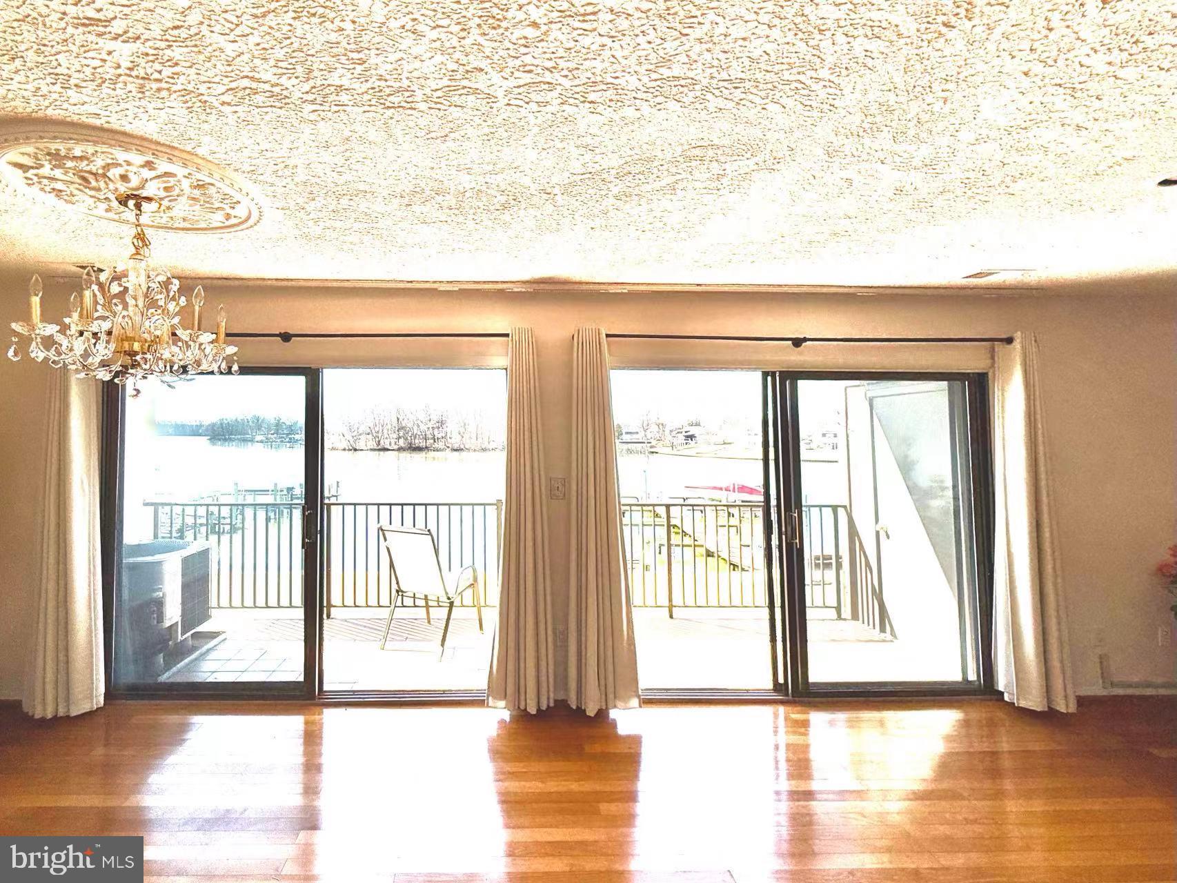 GUNPOWDER COVE - Residential