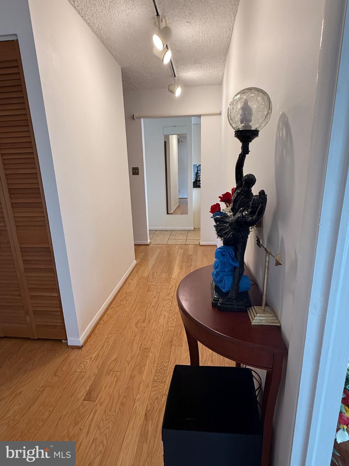 532 RIVIERA DRIVE 532-B