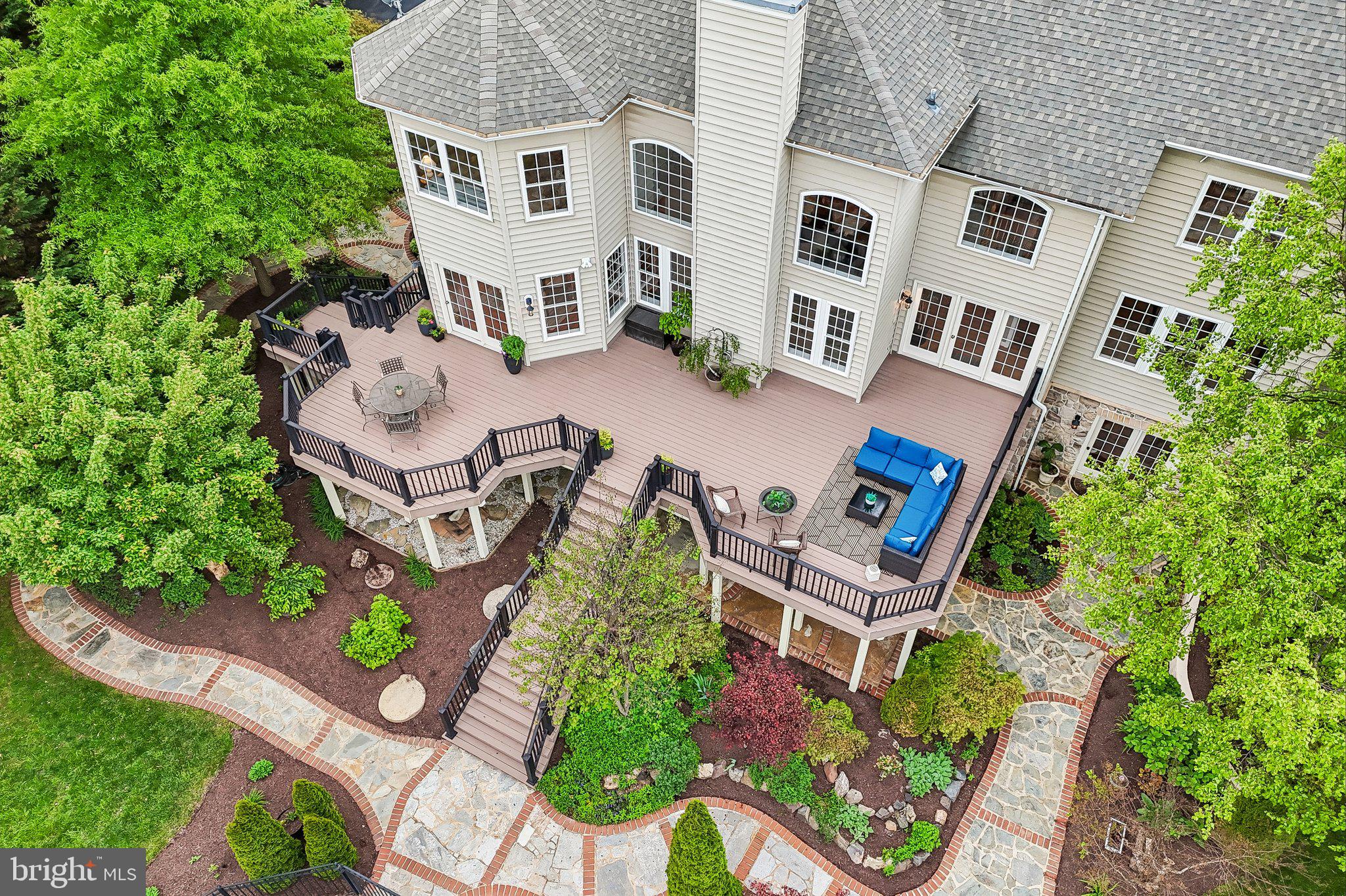 WRIGHT FARM - Residential