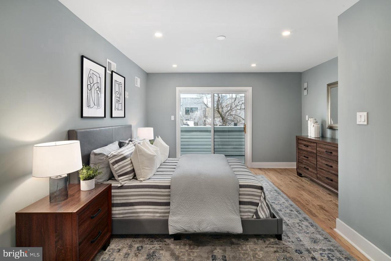 POINT BREEZE - Residential