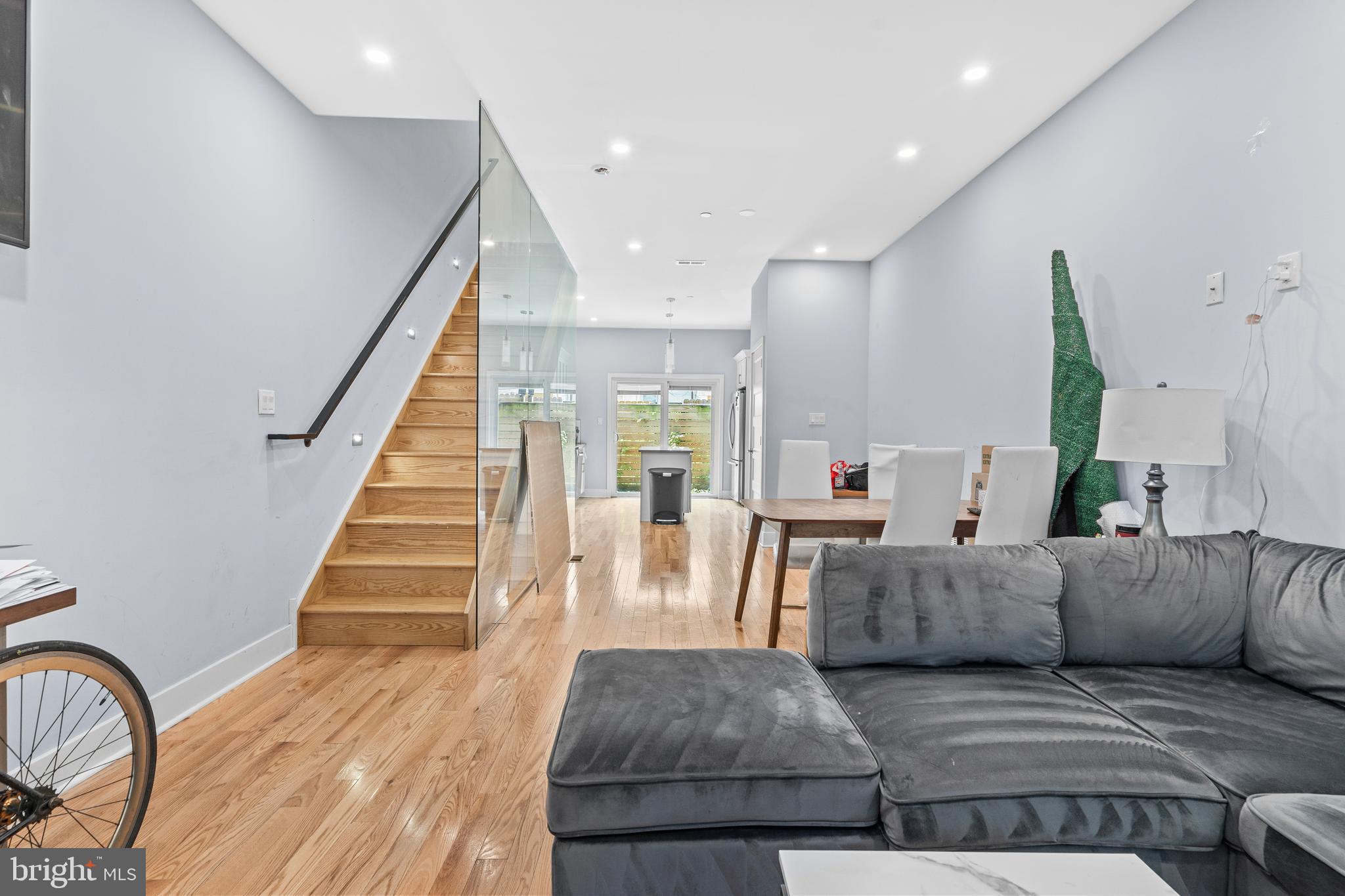 POINT BREEZE - Residential