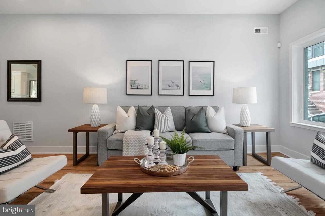 POINT BREEZE - Residential