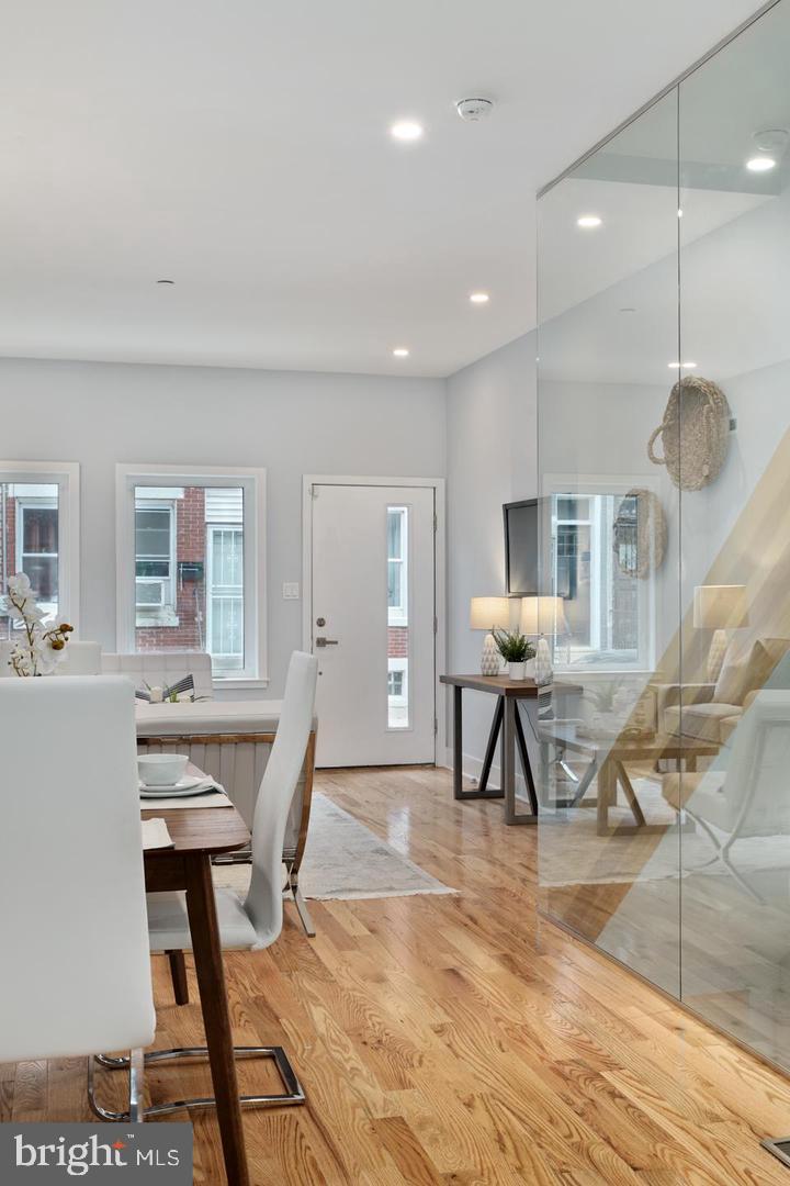 POINT BREEZE - Residential