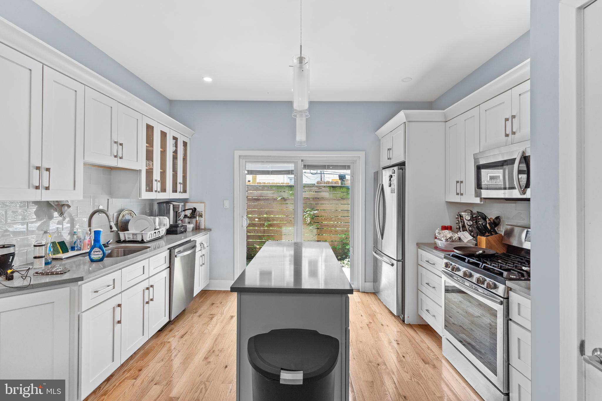 POINT BREEZE - Residential