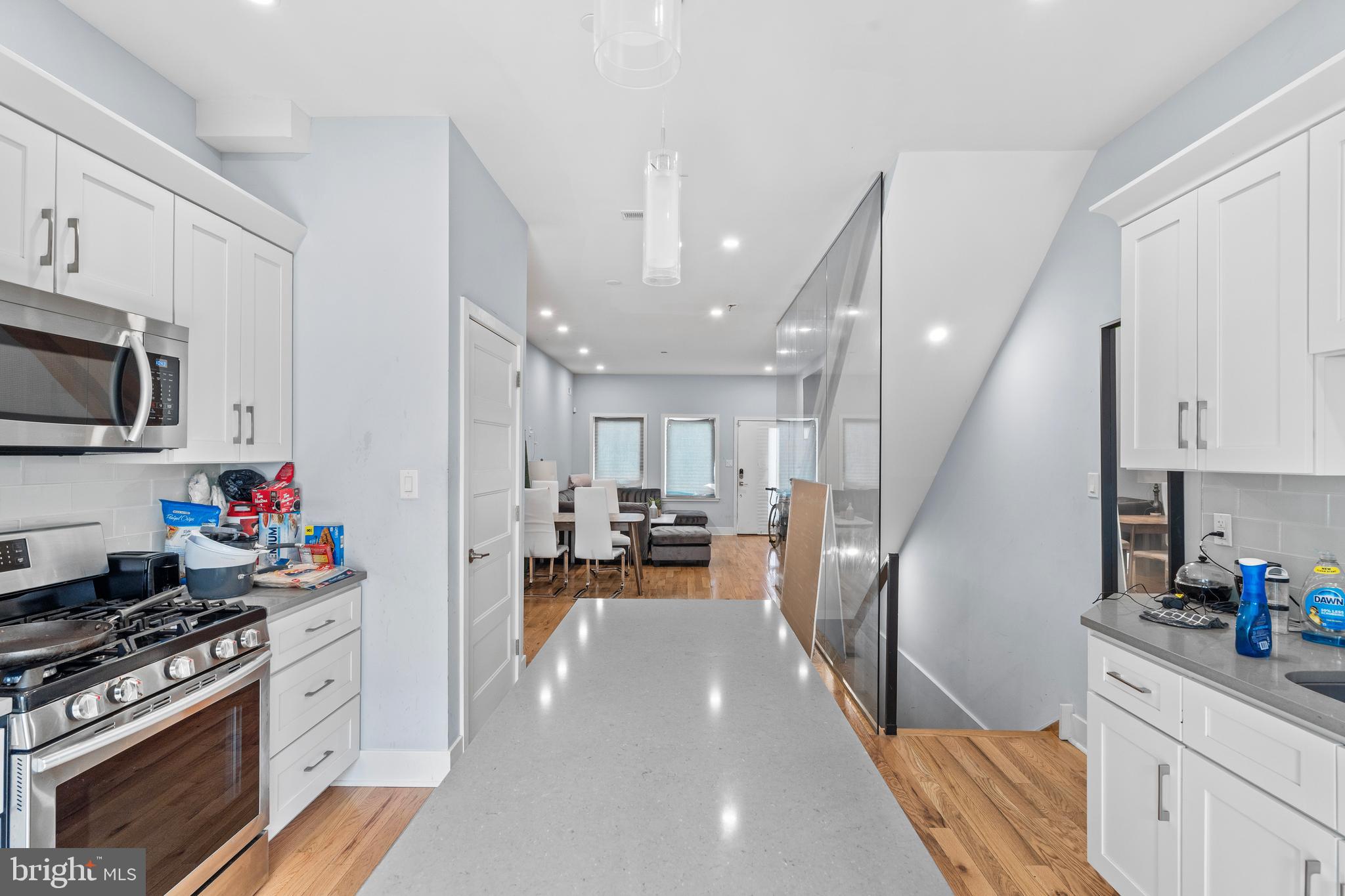 POINT BREEZE - Residential