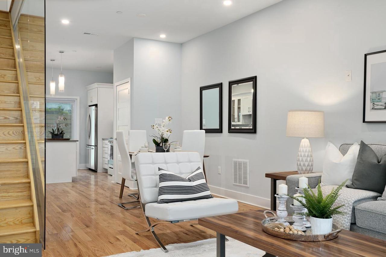 POINT BREEZE - Residential