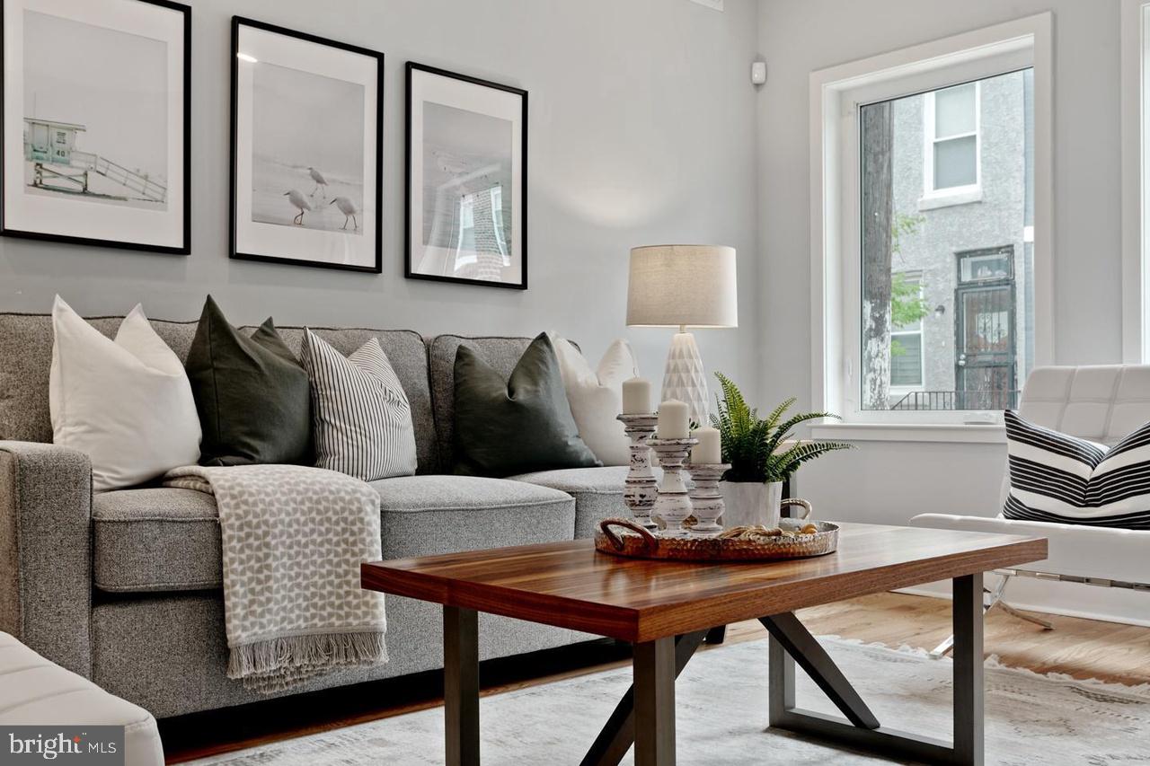 POINT BREEZE - Residential