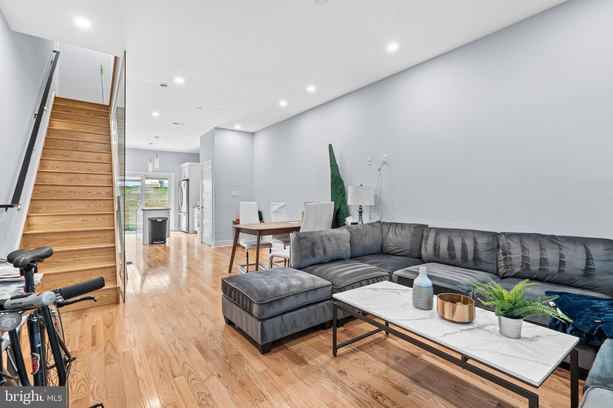 POINT BREEZE - Residential