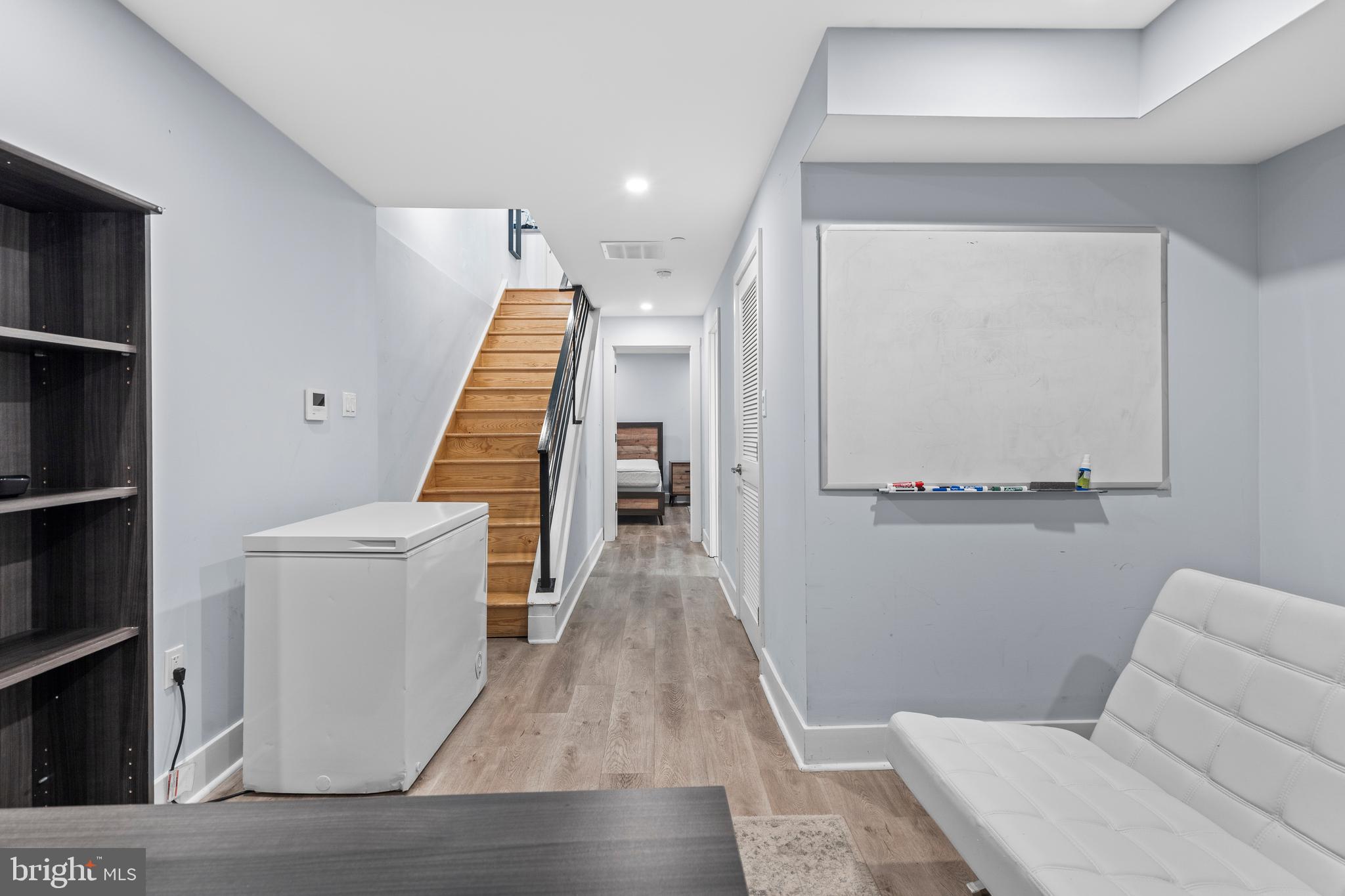 POINT BREEZE - Residential