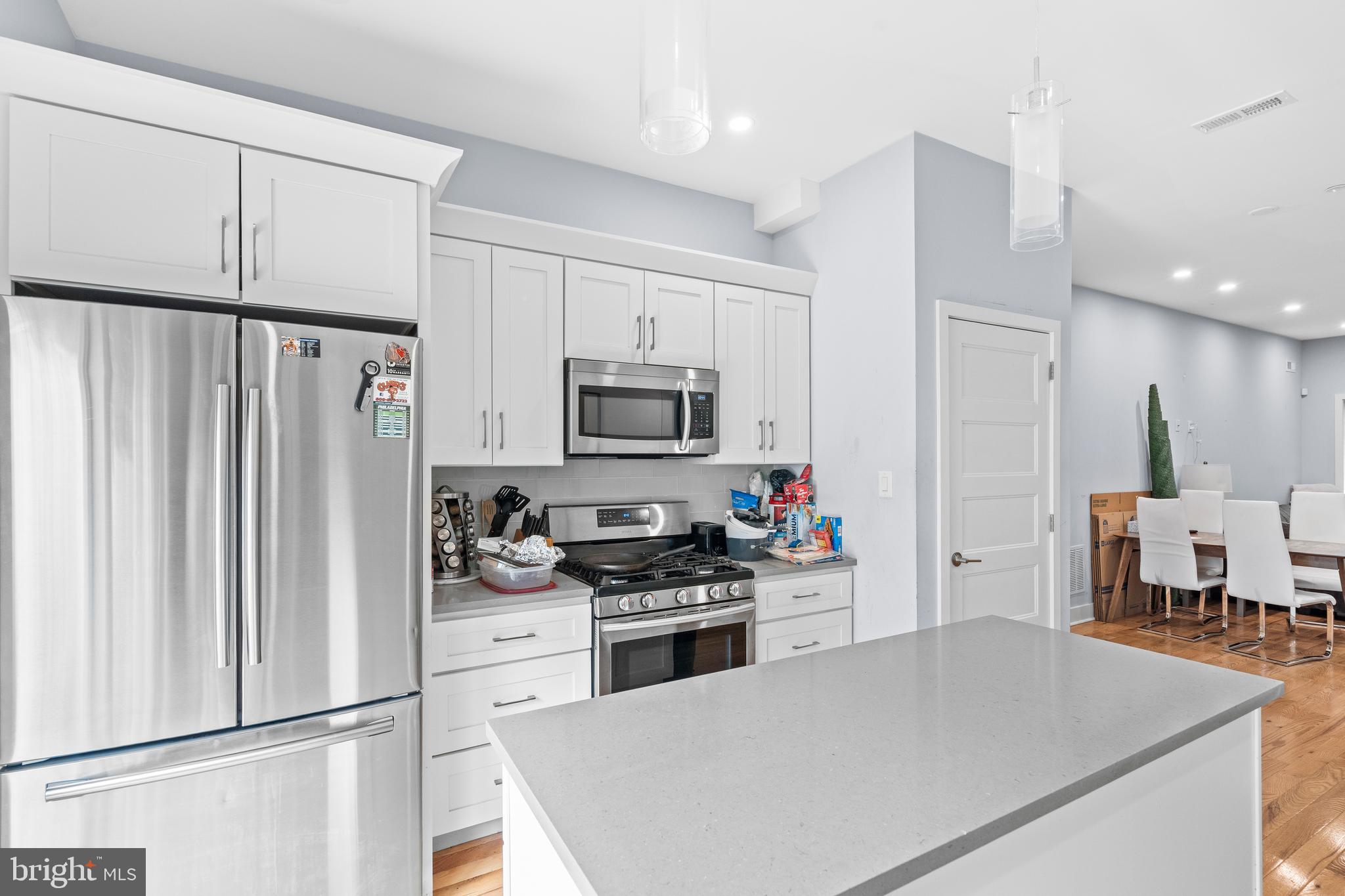 POINT BREEZE - Residential