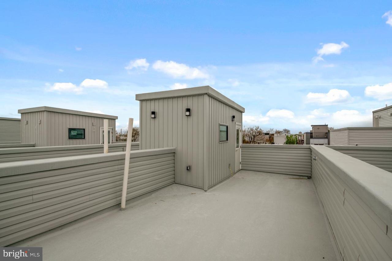 POINT BREEZE - Residential