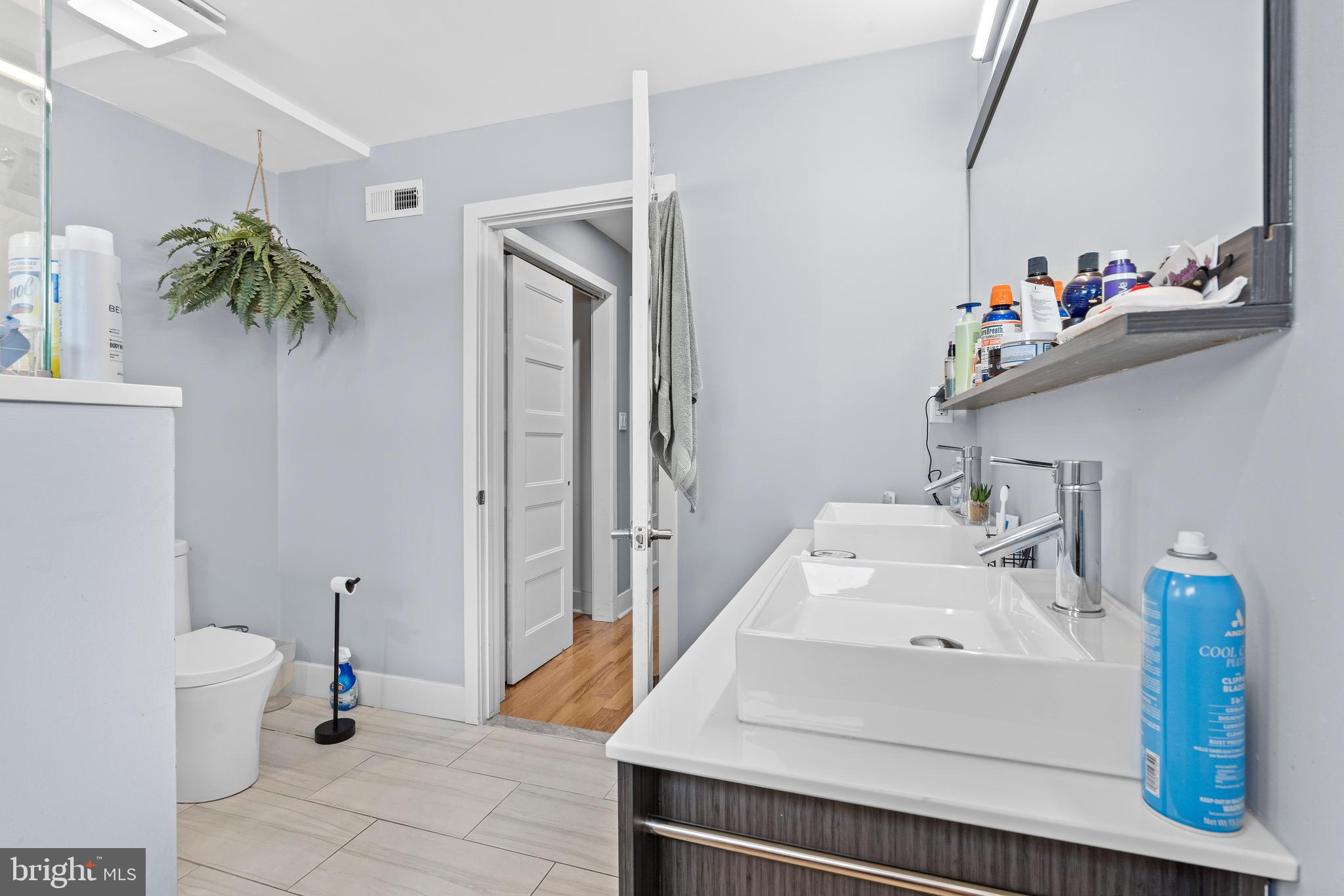 POINT BREEZE - Residential