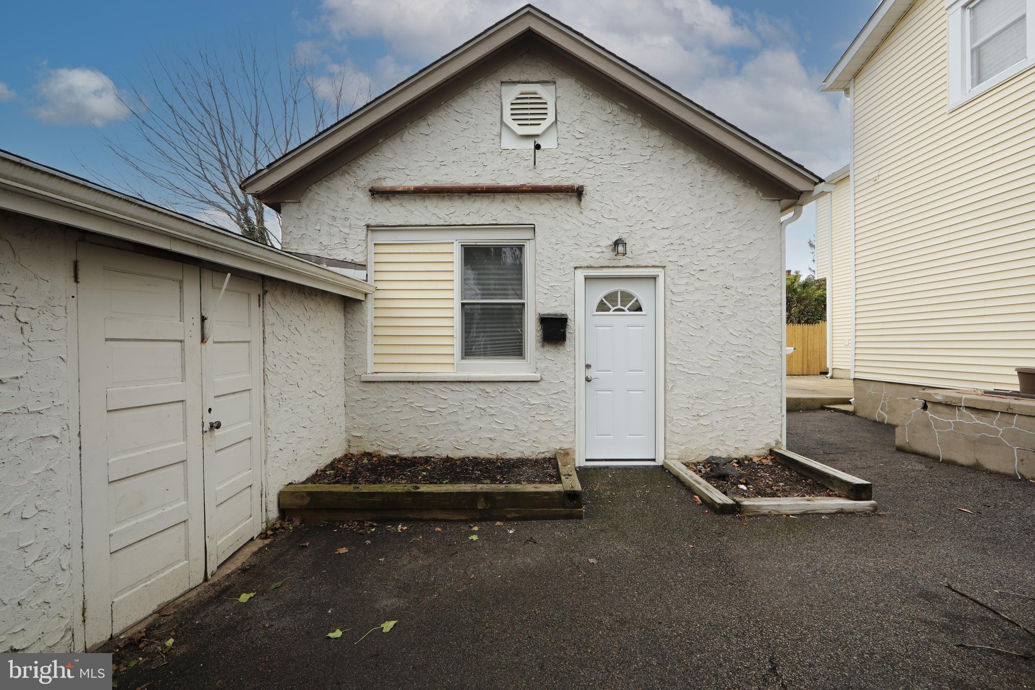 ARDMORE - Residential Lease