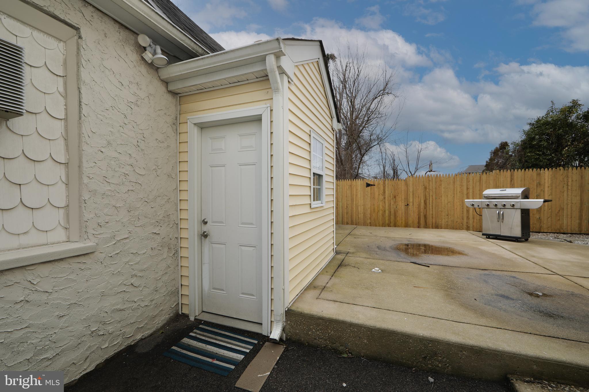 ARDMORE - Residential Lease