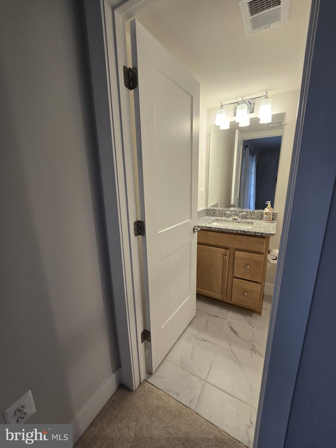 BRADLEY SQUARE - Residential Lease