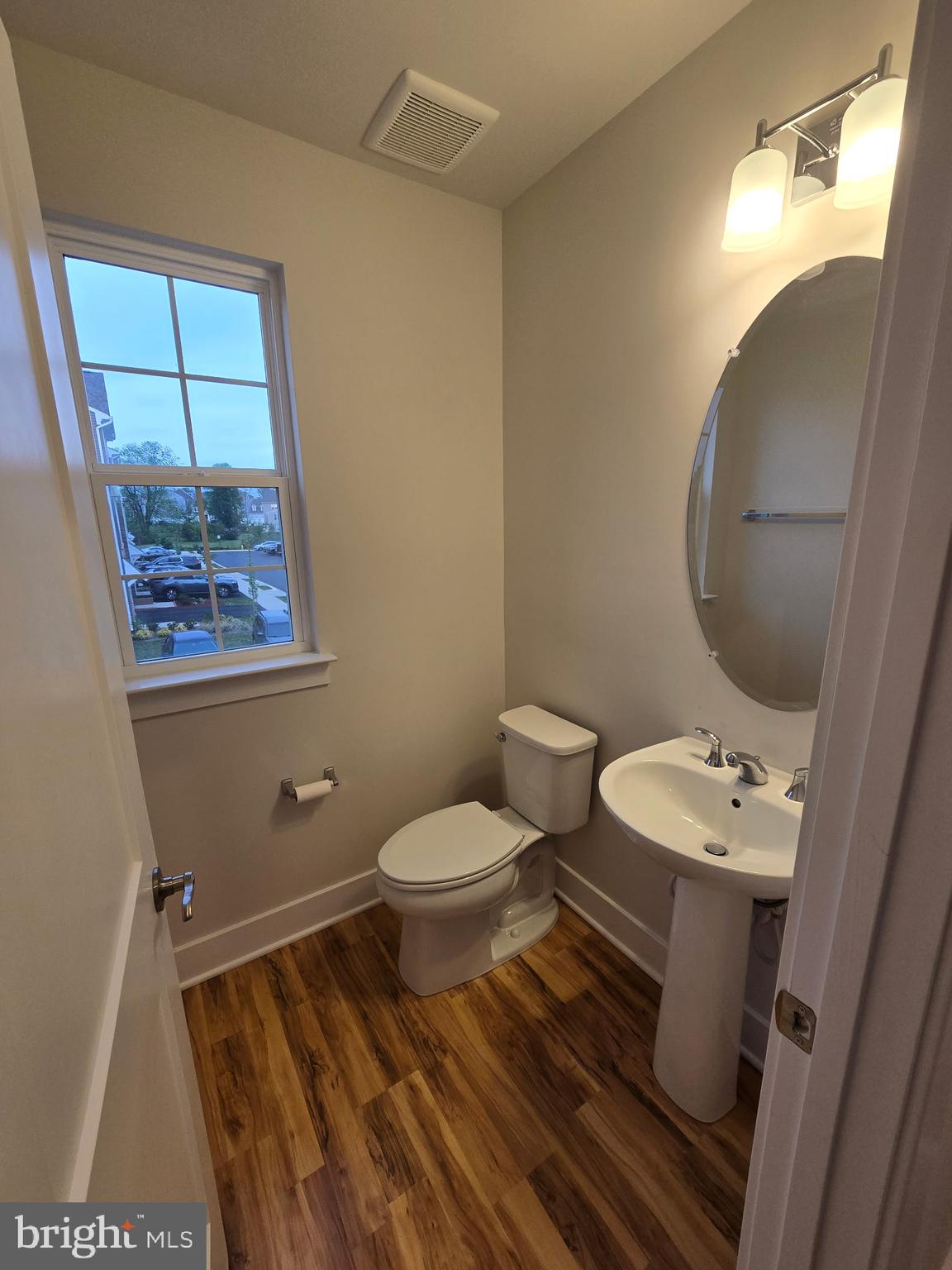 BRADLEY SQUARE - Residential Lease