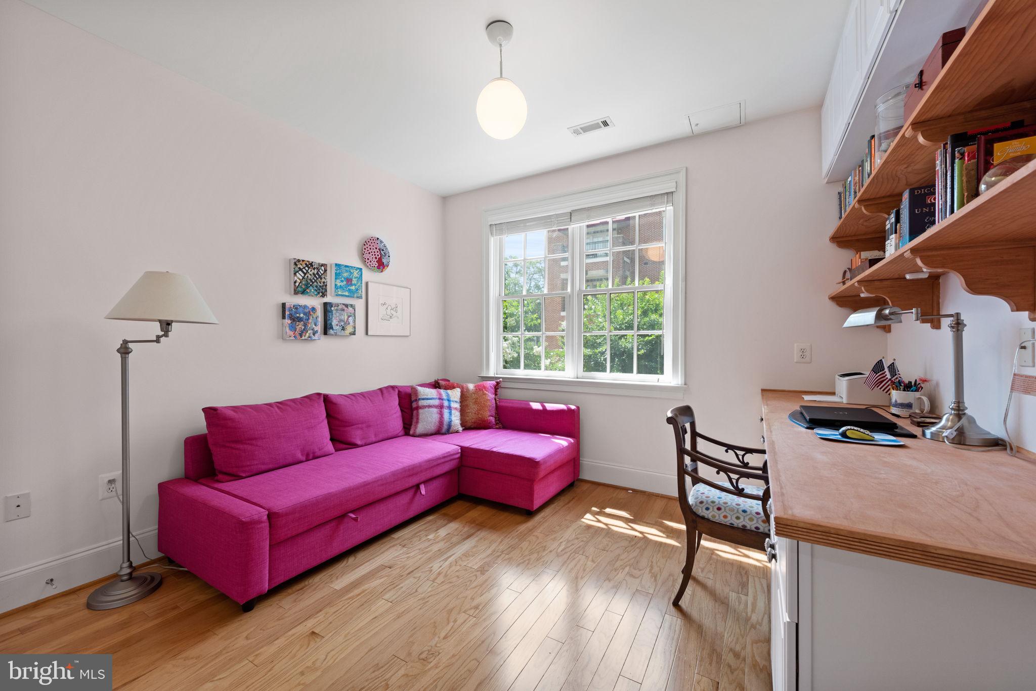 LIBERTY ROW - Residential