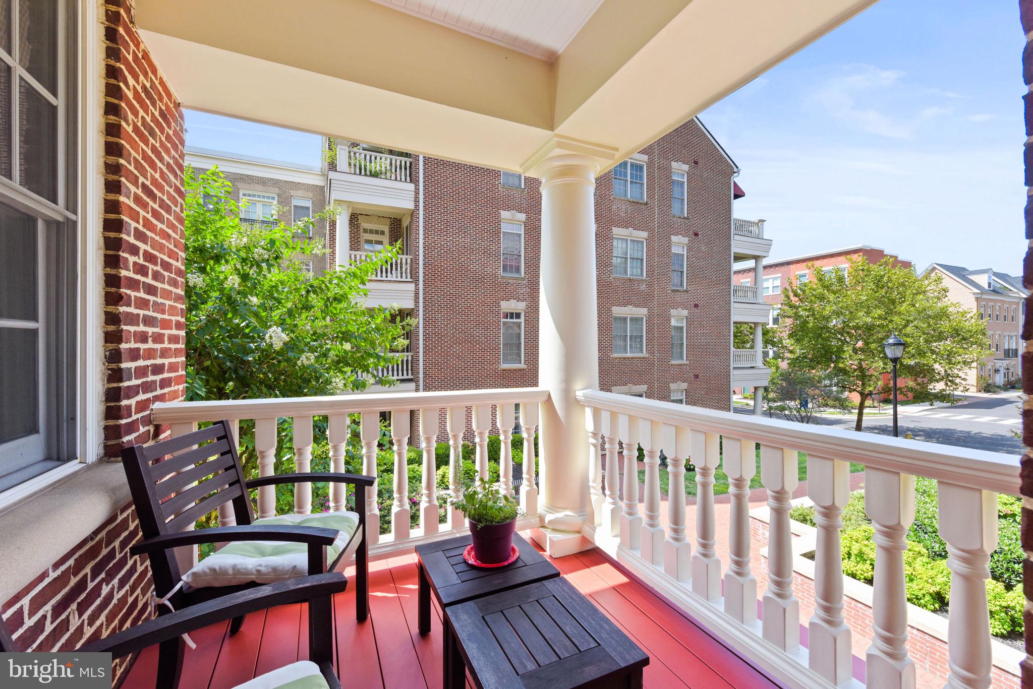 LIBERTY ROW - Residential