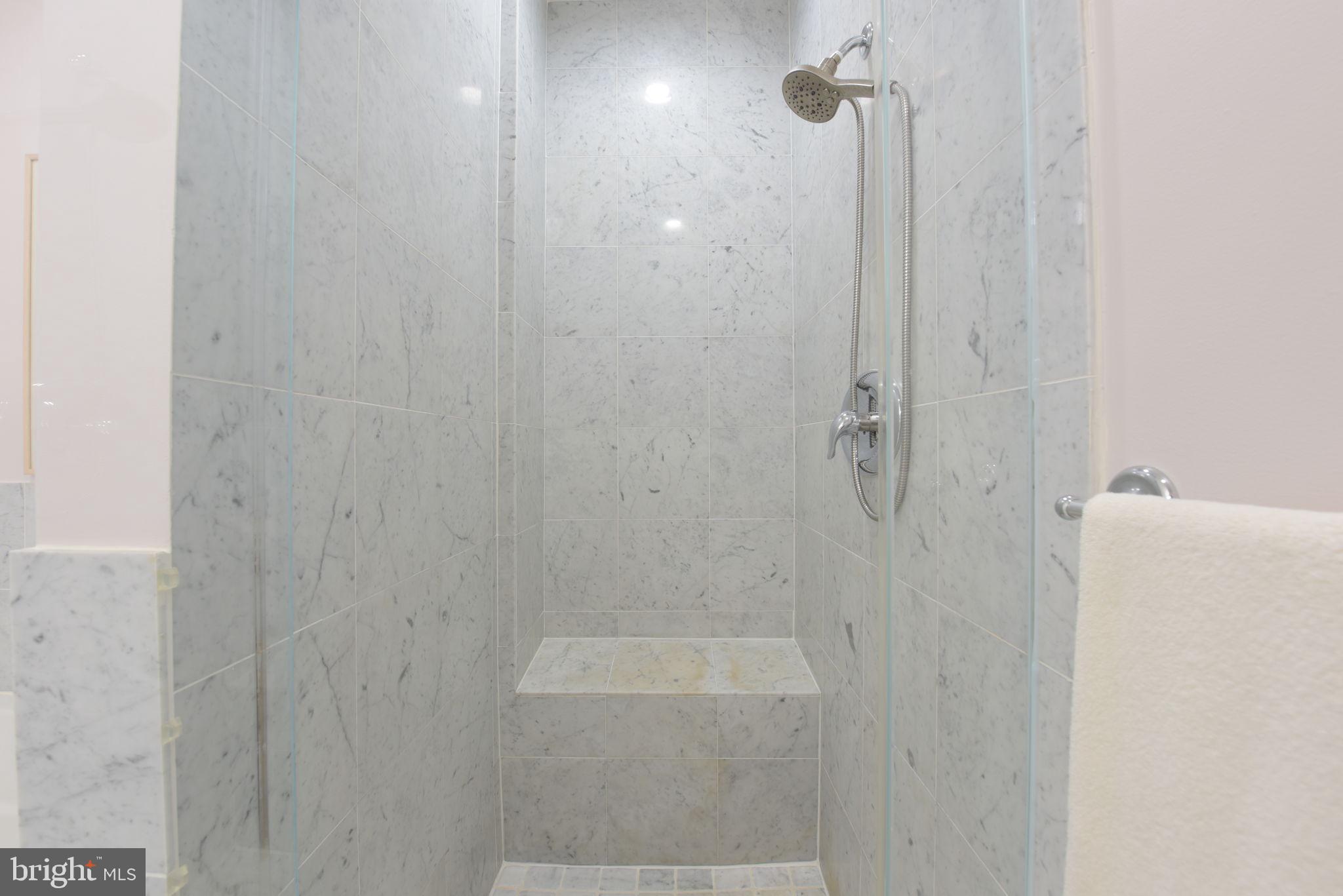 LIBERTY ROW - Residential