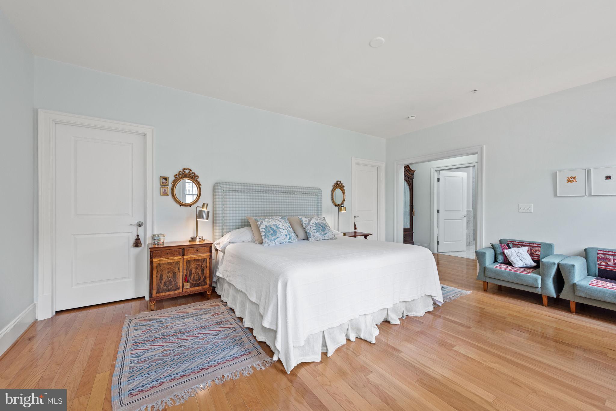 LIBERTY ROW - Residential