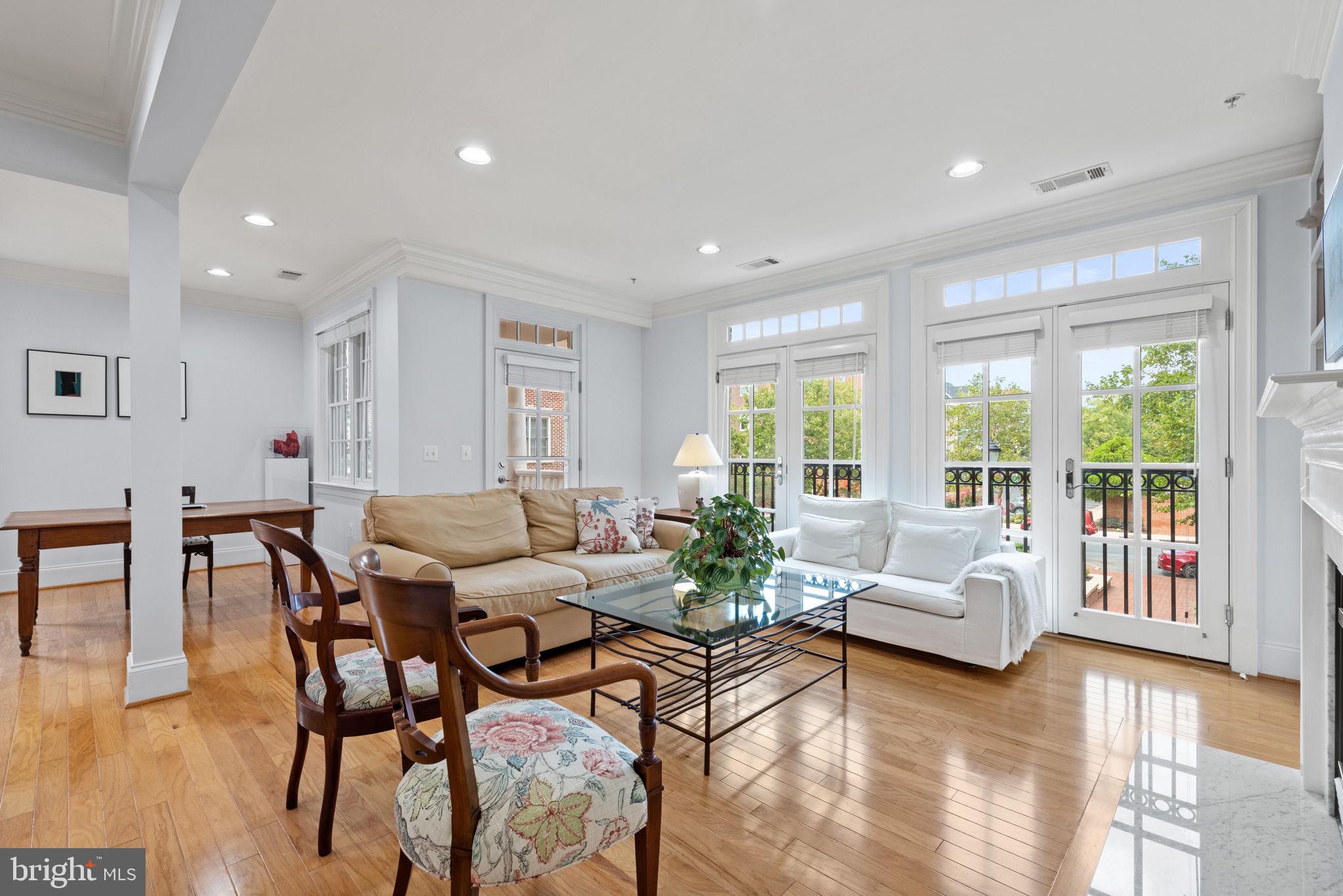 LIBERTY ROW - Residential