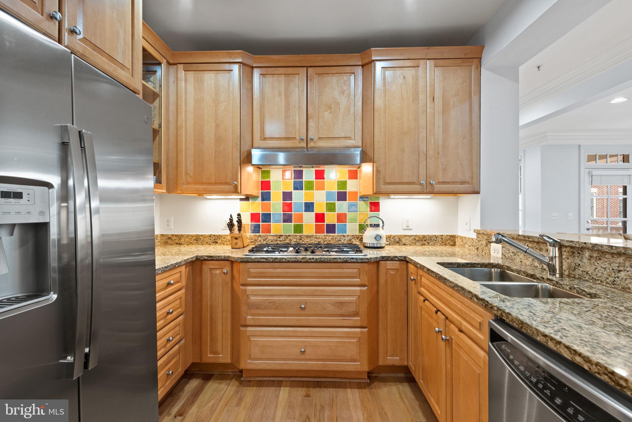 LIBERTY ROW - Residential