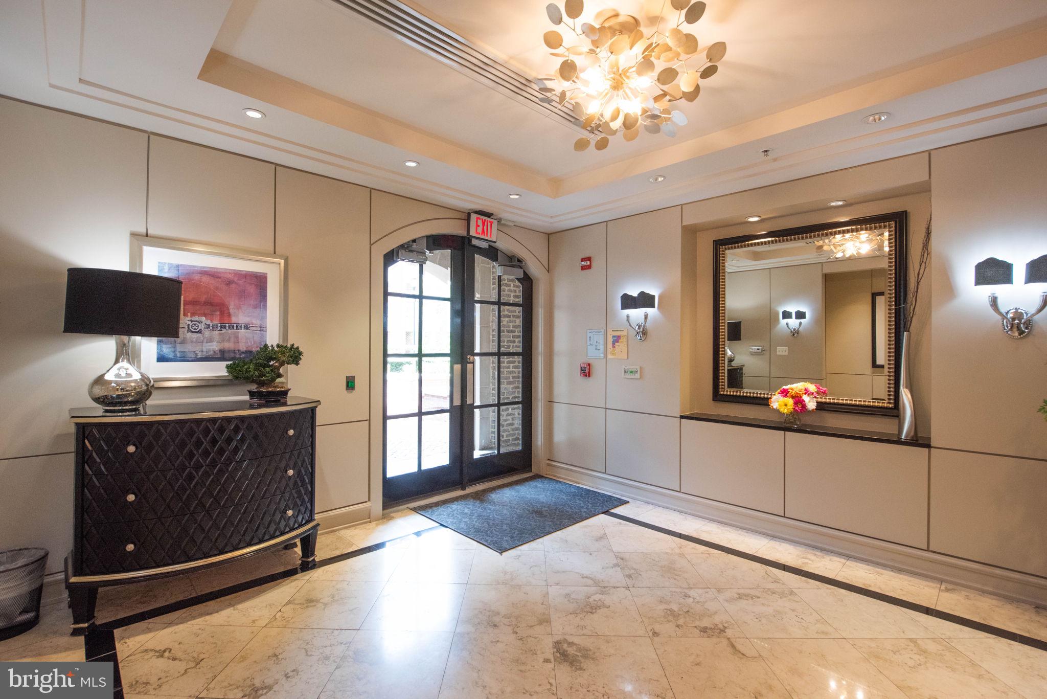 LIBERTY ROW - Residential