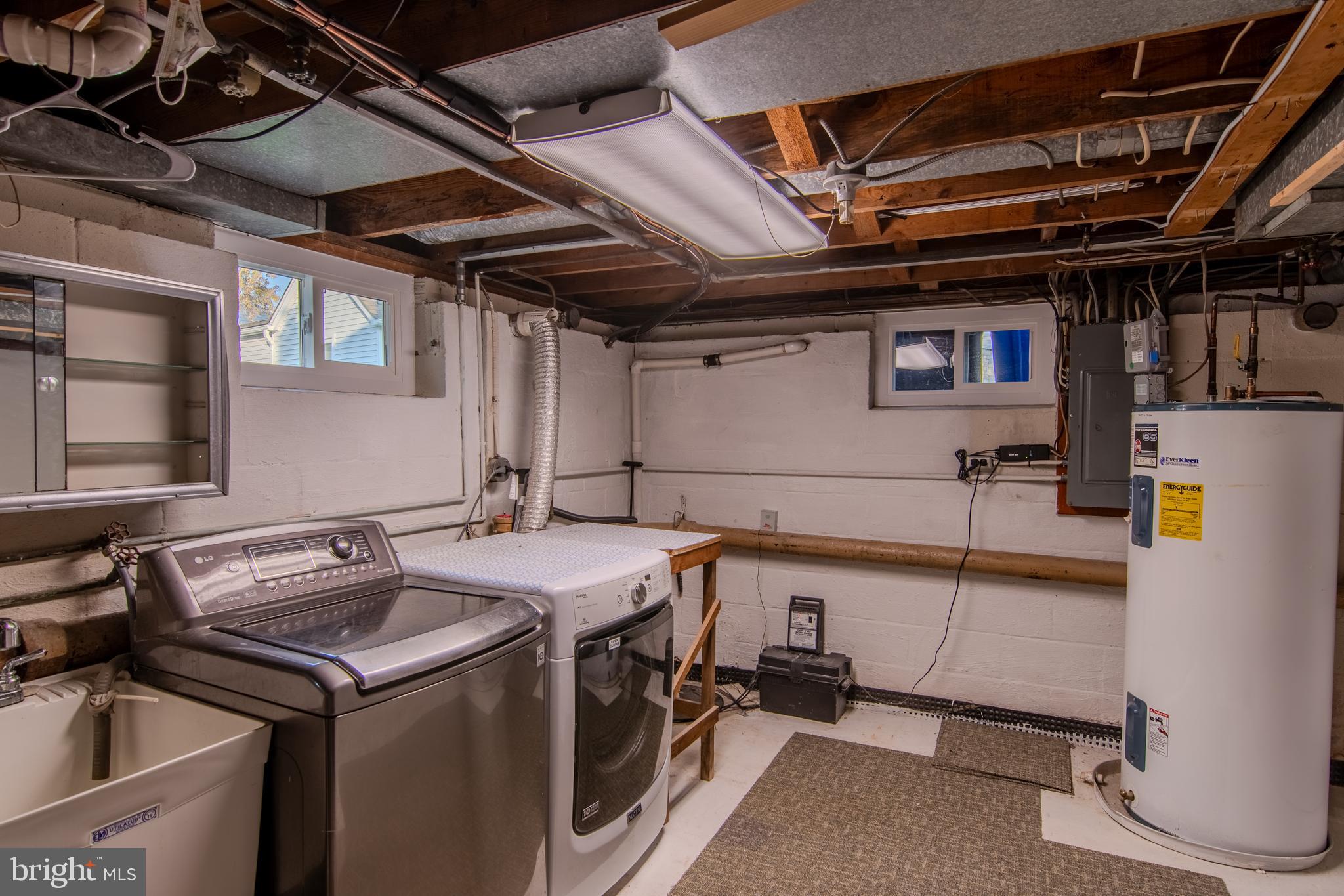 MONTROSE FARMS - Residential