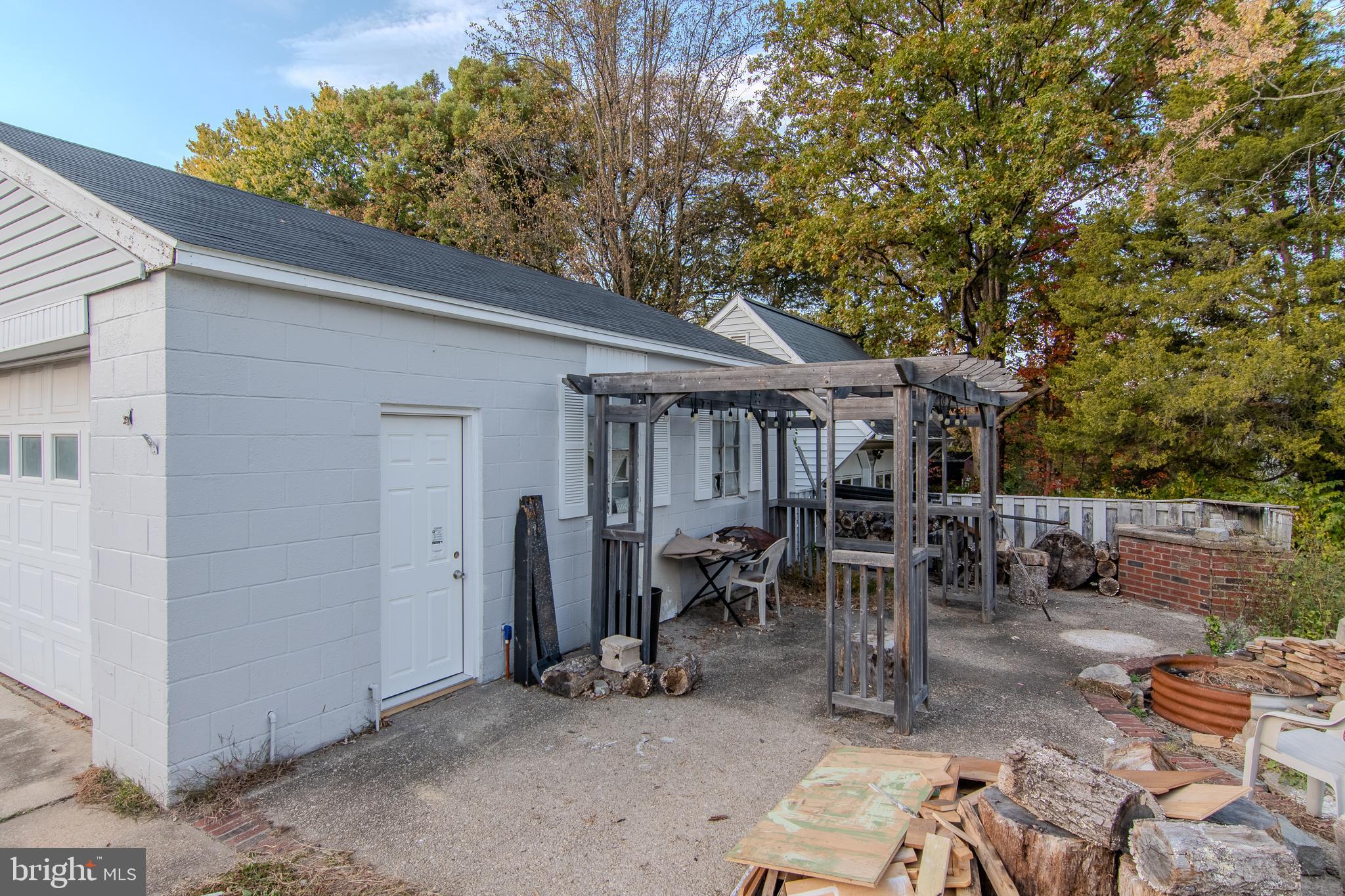 MONTROSE FARMS - Residential