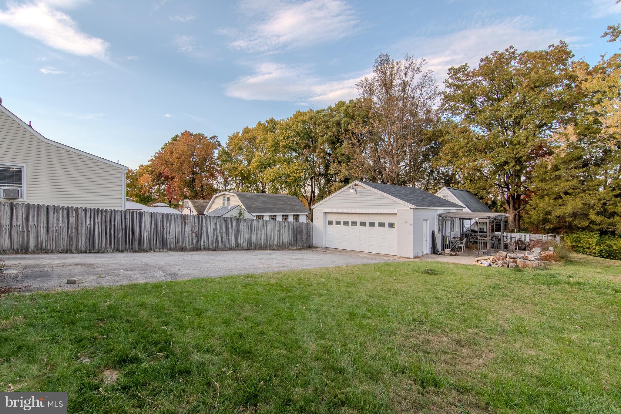 MONTROSE FARMS - Residential