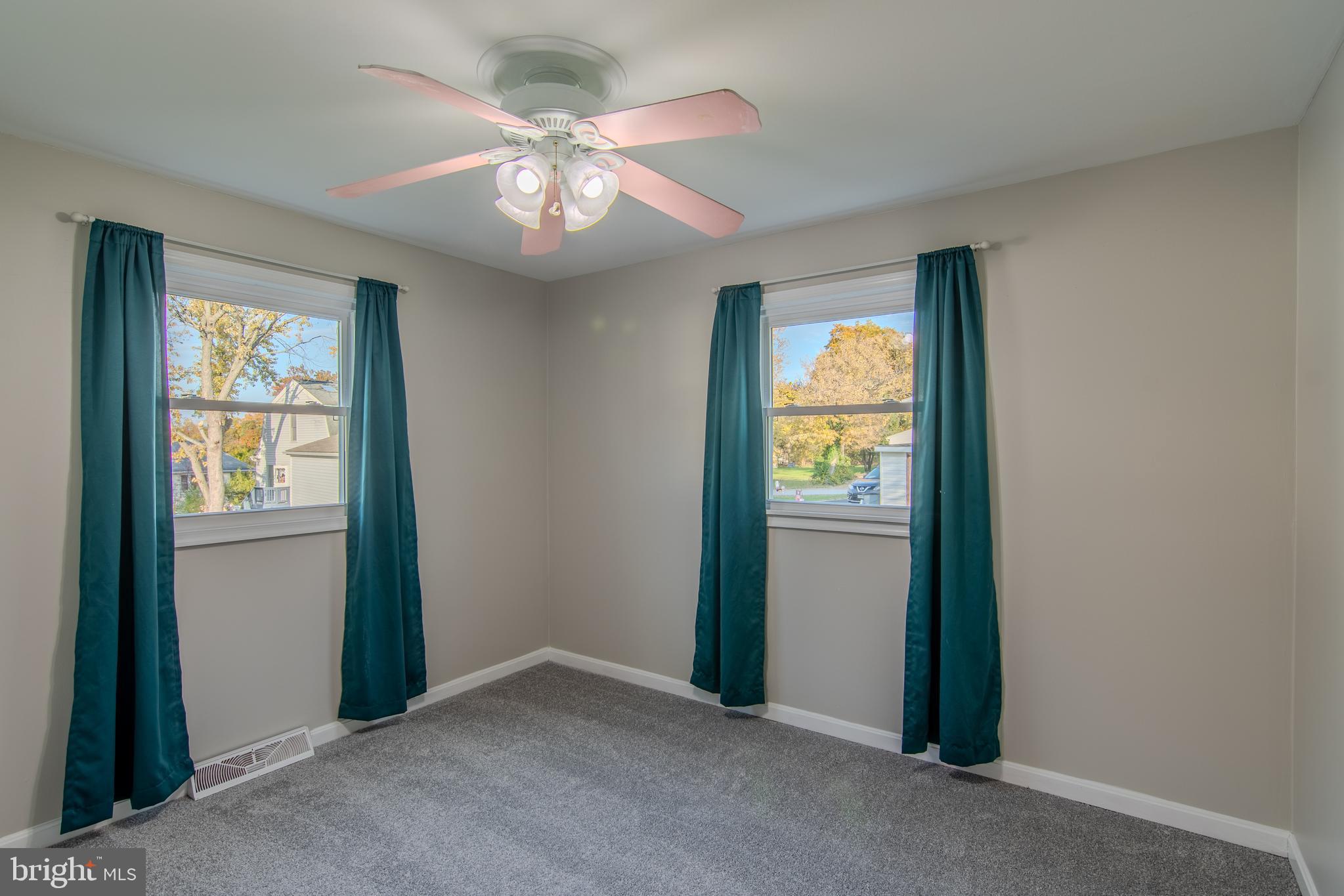 MONTROSE FARMS - Residential