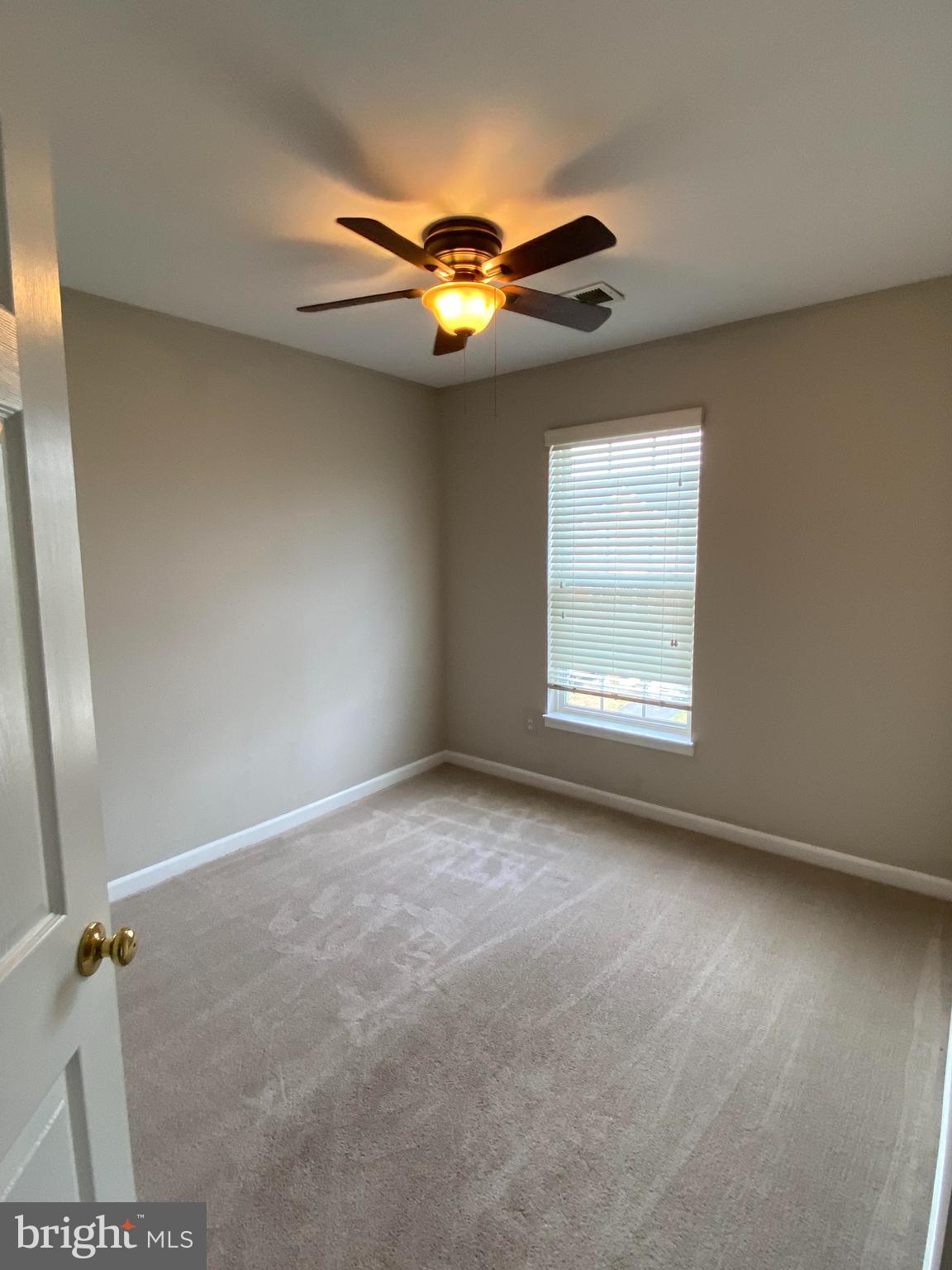 WINDMILL CROSSING - Residential Lease