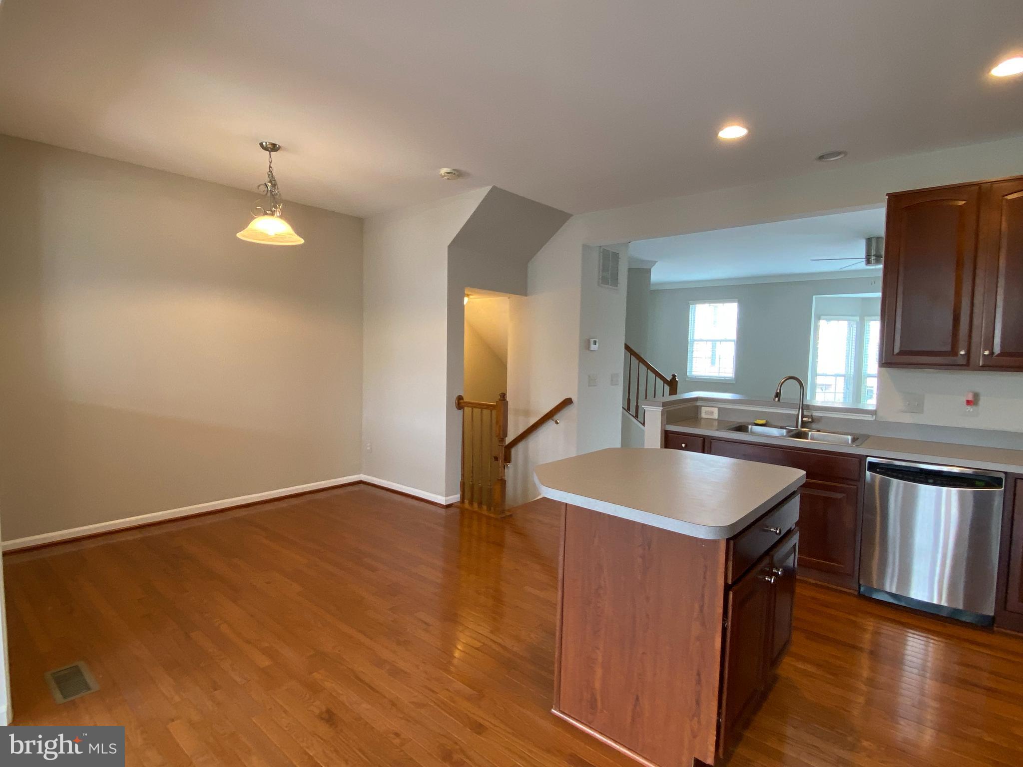 WINDMILL CROSSING - Residential Lease