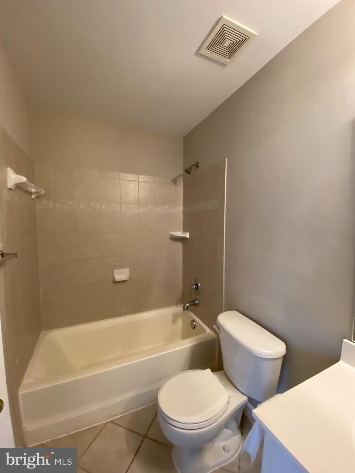 WINDMILL CROSSING - Residential Lease