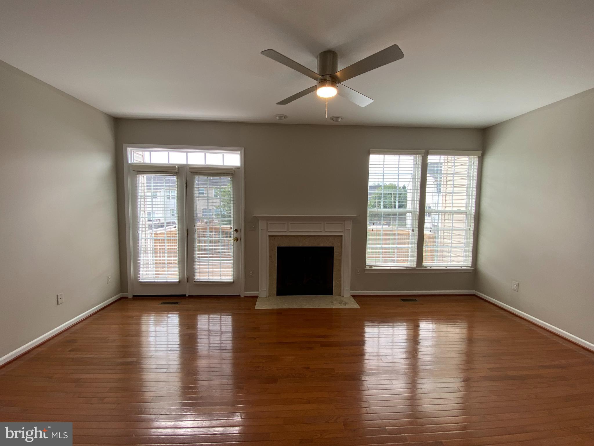 WINDMILL CROSSING - Residential Lease