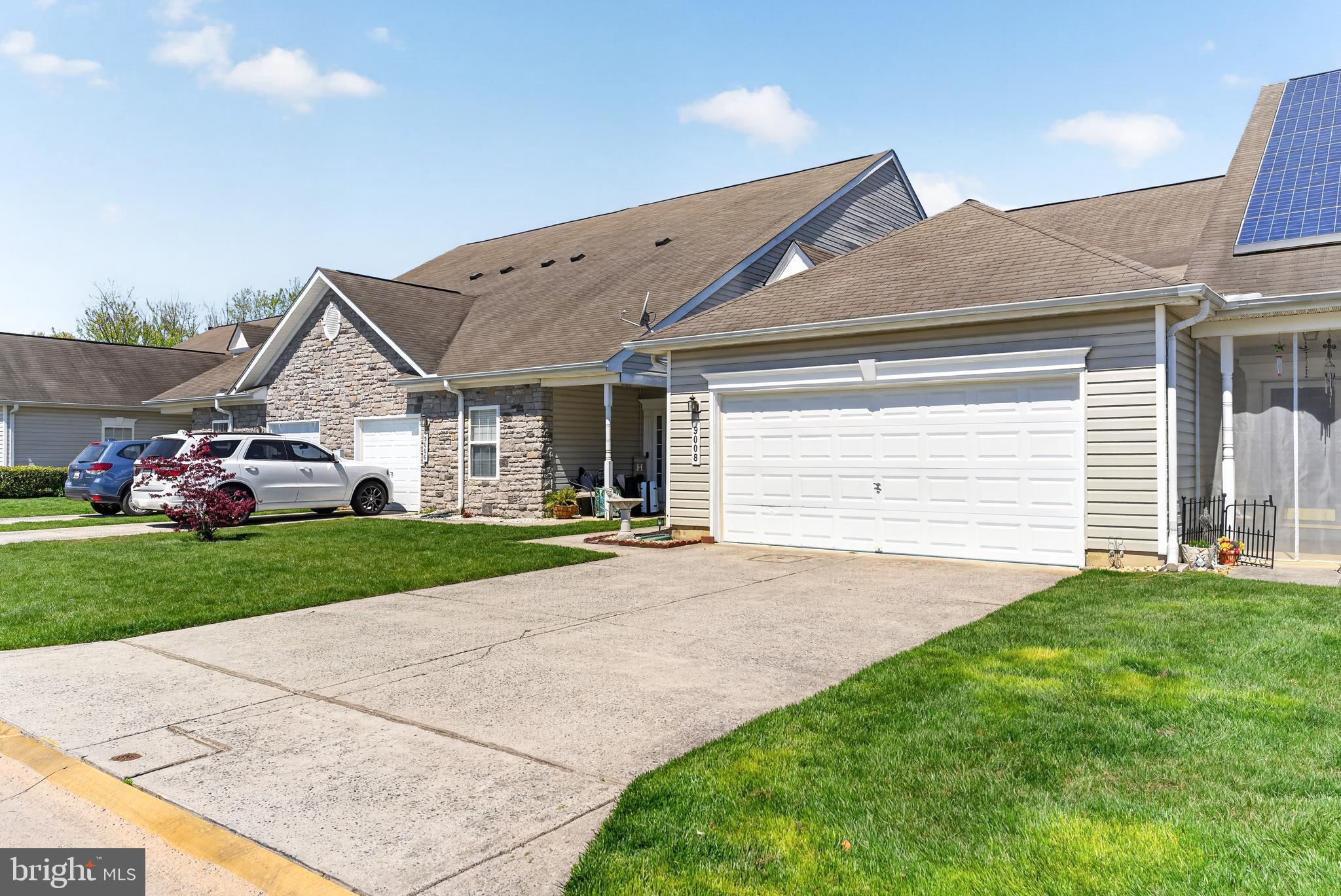 9008 EXECUTIVE CLUB DRIVE